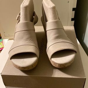 NWT Un Capri Sand nubuck wedges, clarks most comfortable wedges